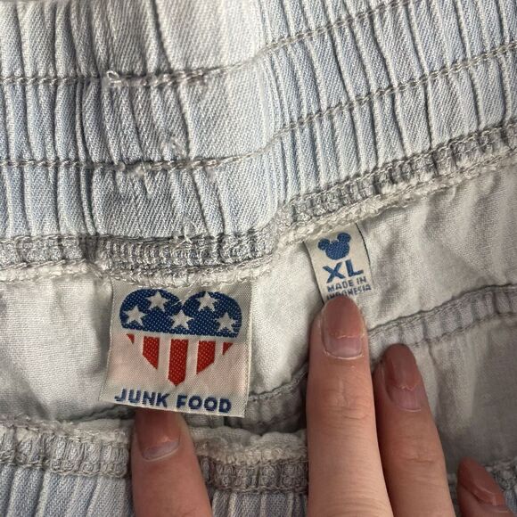 Junk Food Women’s Pull On Disney Mickey Mouse Embroidered Chambray Shorts Sz XL - Picture 4 of 6